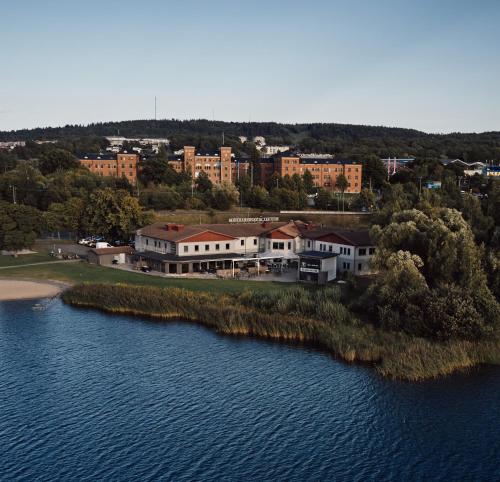 Hasse på Sjökanten Hotell & Restaurang